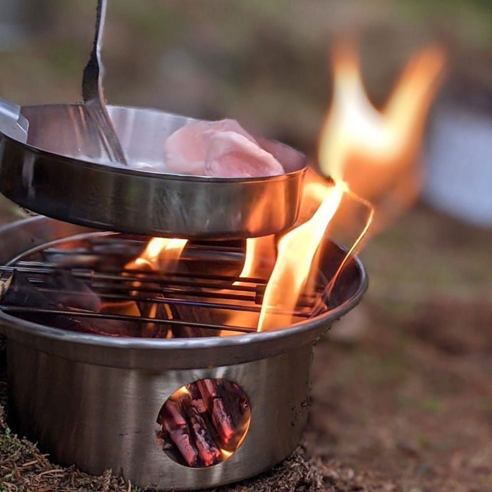 https://www.kellykettleusa.com/media/catalog/product/cache/4945749776ee4937235a4d944682551d/u/l/ult-base-camp-cooking-pan_1_1.jpg